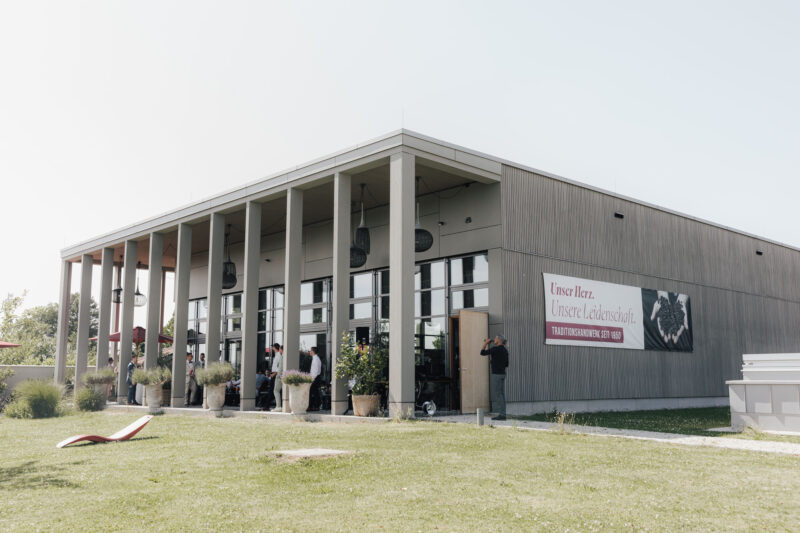 Hochzeitslocation Dinzler Irschenberg - Außenaufnahme