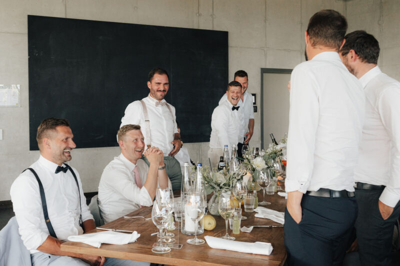 Hochzeitsgäste am Dinzler Irschenberg