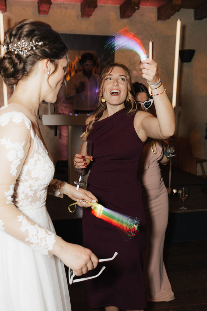 Gast macht Party im Gasthaus Zur Mühle in Holzham