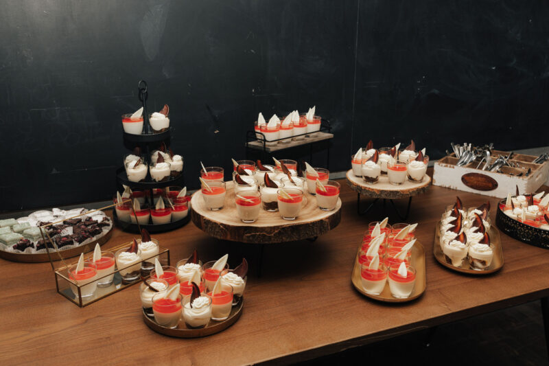 Nachspeisebuffet bei Hochzeit am Dinzler