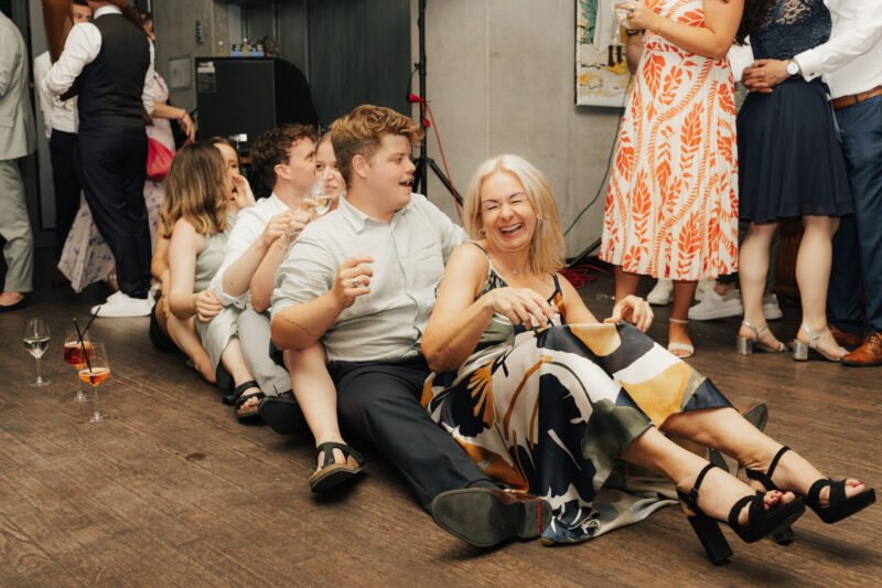 Hochzeitsgäste bei Bolognese am Dinzler Irschenberg