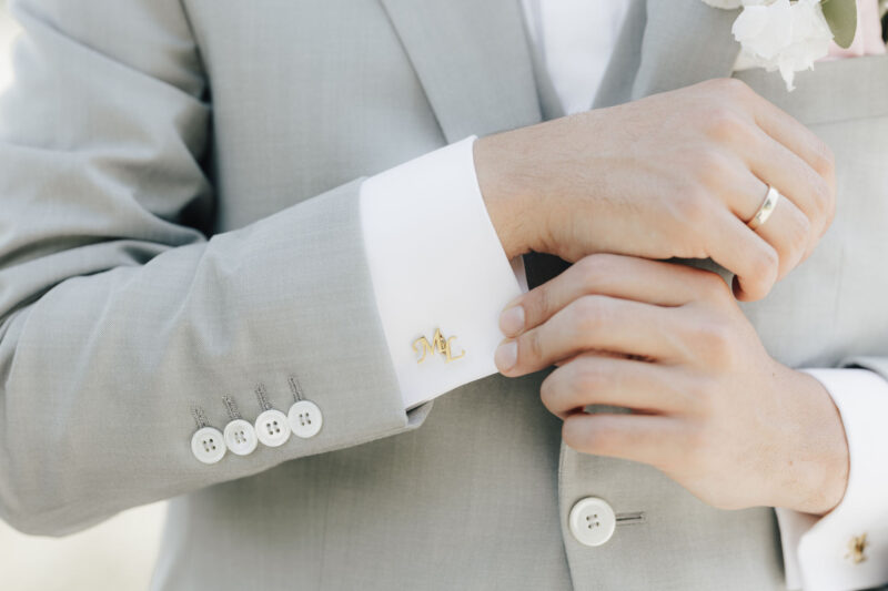 Detailbild Bräutigam Hochzeitsshooting